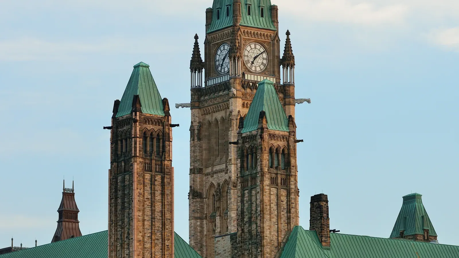 Canadian justice institutions representing the criminal court process